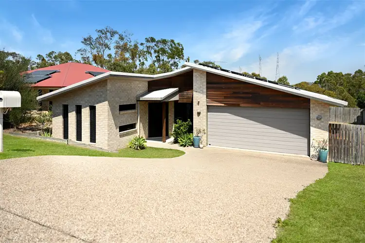 42 Dartmouth Close, Clinton QLD 4680
