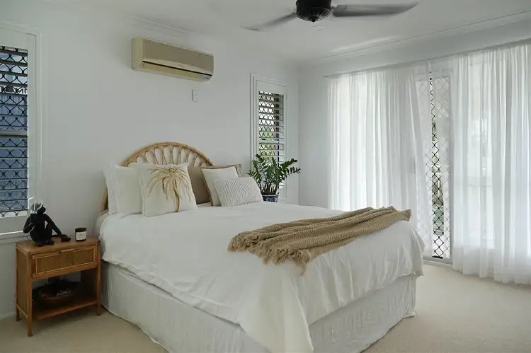 Sixth view of Homely house listing, 2 Diamond Cutter Close, South Gladstone QLD 4680