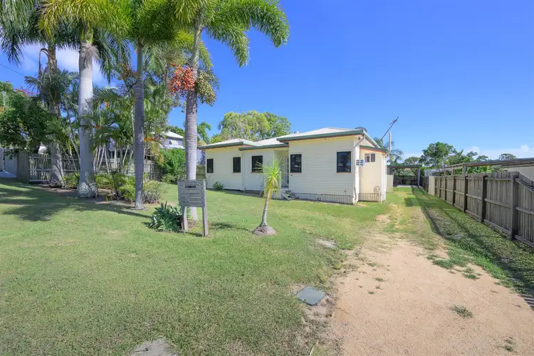 16 Roberts Street