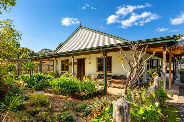 9 Tamarin Drive