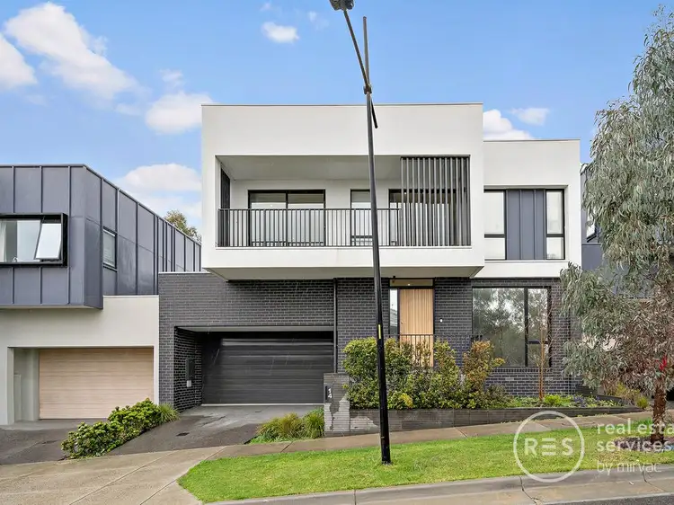 Main view of Homely townhouse listing, 14 Aberdeen Drive, Doncaster VIC 3108