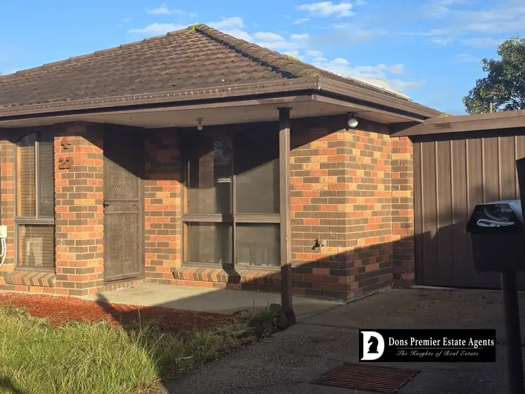 4/27 Codrington St, Cranbourne VIC 3977