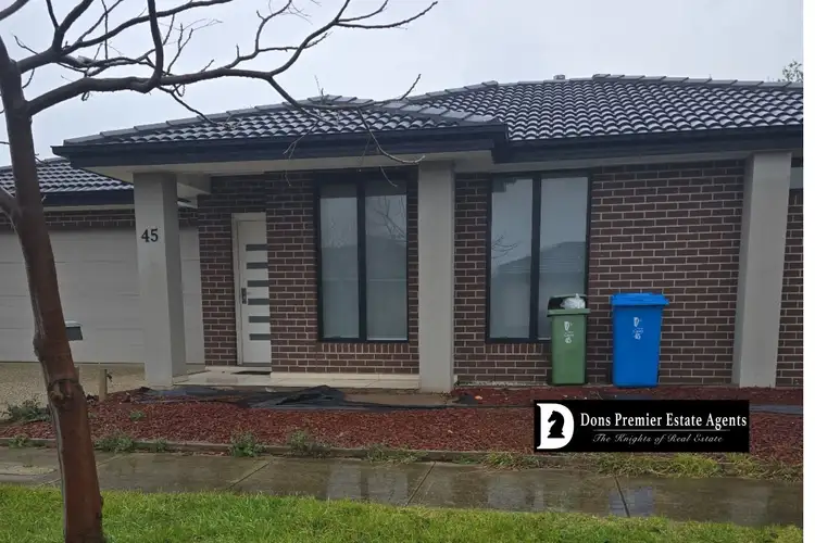 45 Pamplona Wy, Clyde North VIC 3978