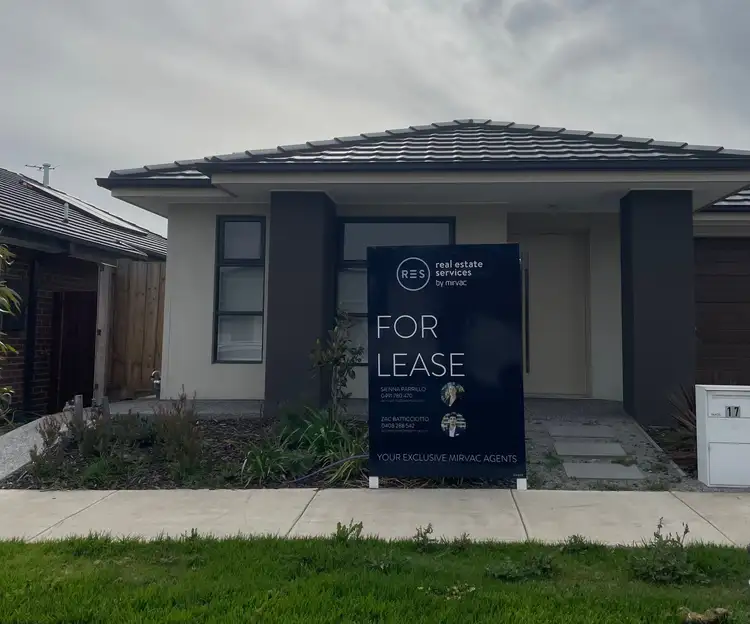 17 Demesne Boulevard, Donnybrook VIC 3064