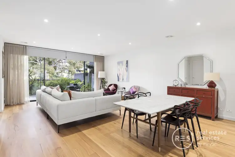 2 Makybe Walk, Doncaster VIC 3108