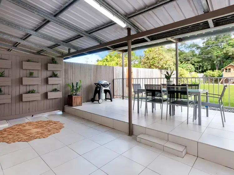 1/5 Sorrento Street, Woree QLD 4868
