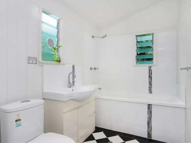 Fifth view of Homely house listing, 28 Maranoa Street, Parramatta Park QLD 4870