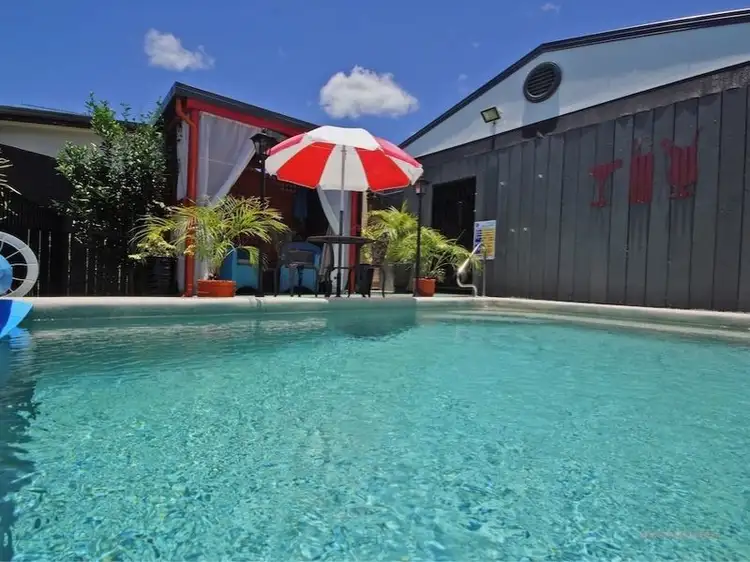 8 Satinash Close, Redlynch QLD 4870