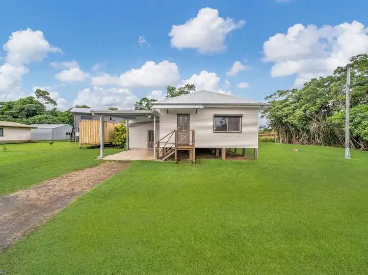 25 HICKORY ST, Goondi Bend QLD 4860