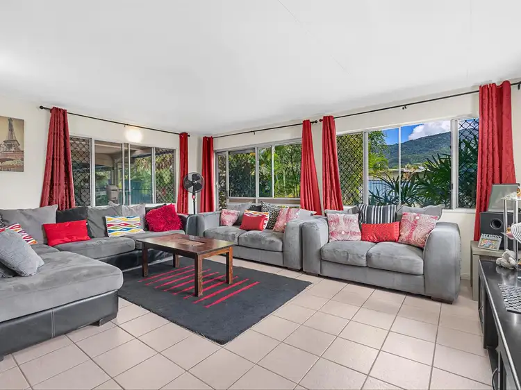 10 Coral Close, Woree QLD 4868