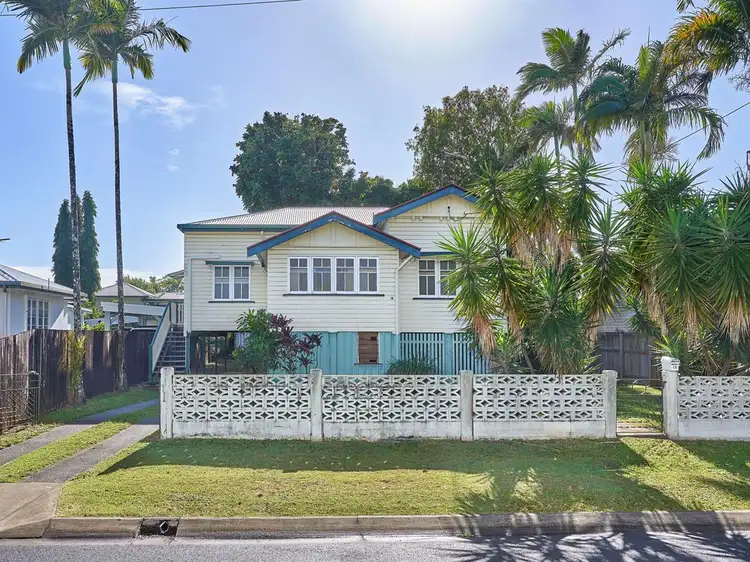 18 Collinson Street, Westcourt QLD 4870