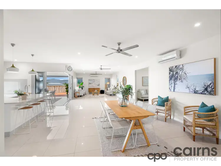 15 Trout St, Kanimbla QLD 4870
