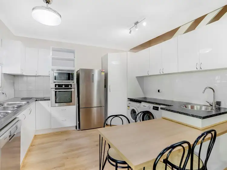 11/11-13 Pioneer Street, Manoora QLD 4870