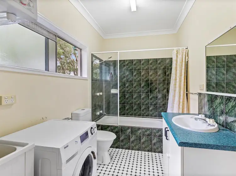 Fifth view of Homely unit listing, 8/342 McCoombe Street, Mooroobool QLD 4870