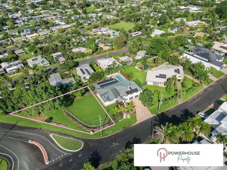 45 Koppen Tce, Mooroobool QLD 4870