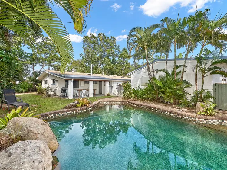 10-12 Trochus Close, Trinity Beach QLD 4879