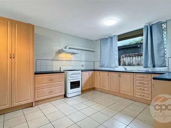 7 Macnamara St, Manunda QLD 4870