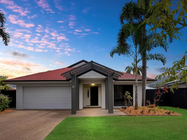 6 Aroona Street, Caravonica QLD 4878