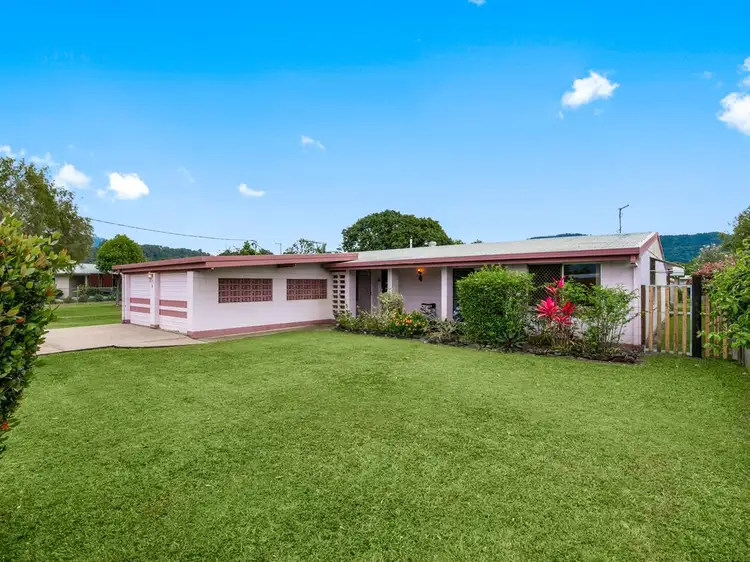 4 Satinay Close, Manoora QLD 4870