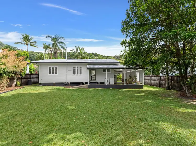 10 Keeble Street, Stratford QLD 4870