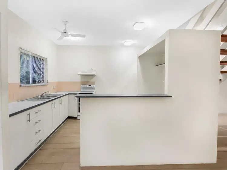 Seventh view of Homely townhouse listing, 10/11-13 Pioneer Street, Manoora QLD 4870