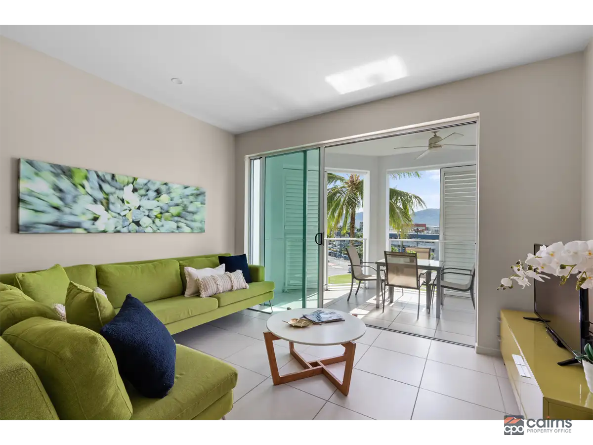 Main view of Homely apartment listing, 33-33A/199-201 Lake St, Cairns North QLD 4870