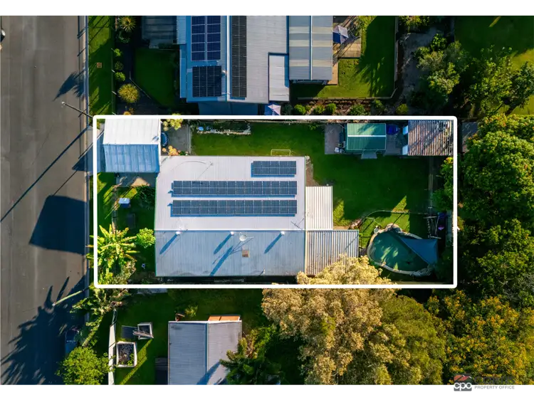 5 Leslie St