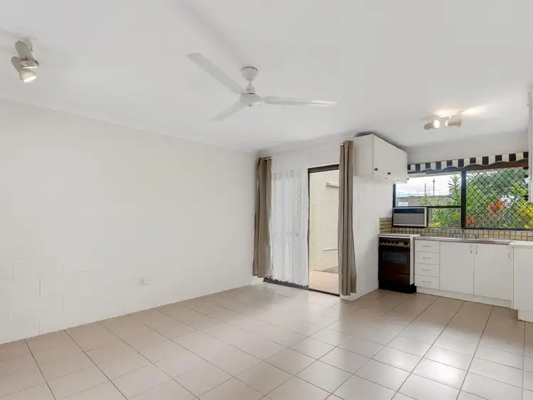 Sixth view of Homely unit listing, 19/5-9 Fisk Street, Westcourt QLD 4870