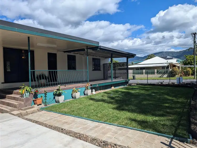 29 Koch Street, Mooroobool QLD 4870