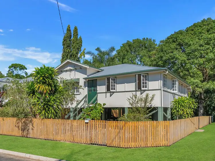 33 Law Street, Cairns North QLD 4870