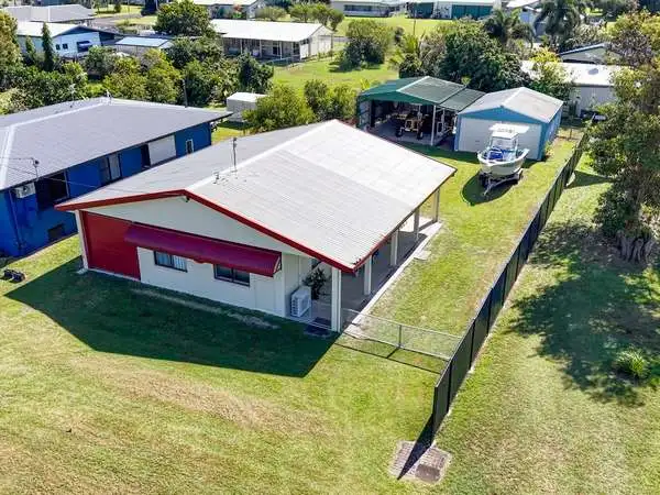 26 Hawthorne Drive, Kurrimine Beach QLD 4871