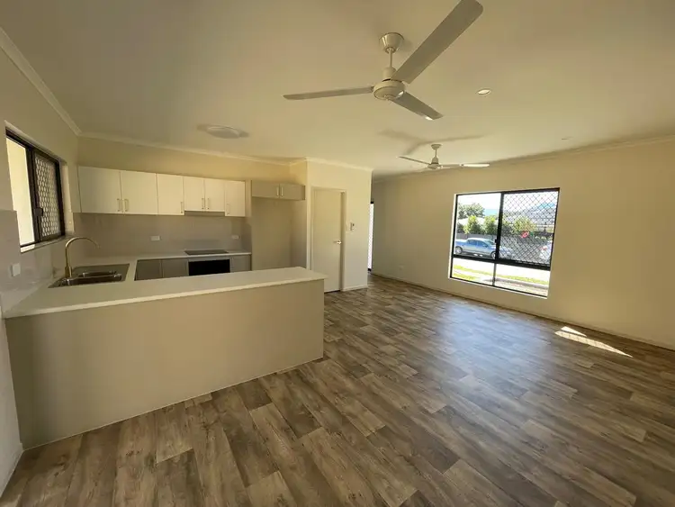 Second view of Homely house listing, 2 Bohemia Court, White Rock QLD 4868