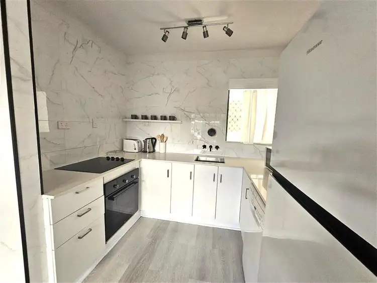 Fourth view of Homely apartment listing, 2/200 Grafton Street, Cairns City QLD 4870
