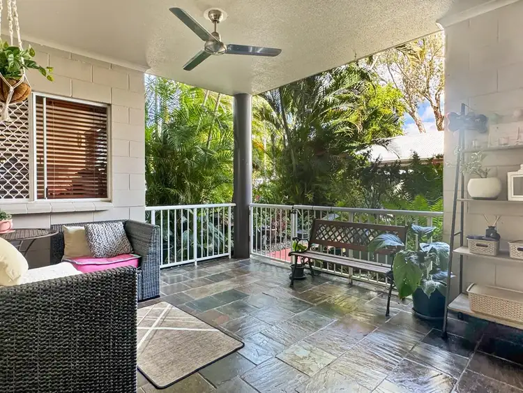 2/40-42 Old Smithfield Road, Freshwater QLD 4870