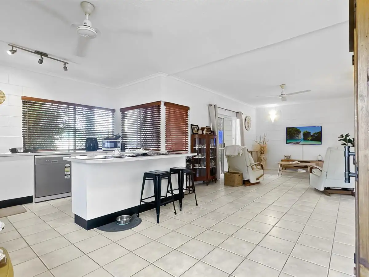 Main view of Homely apartment listing, 2/40-42 Old Smithfield Road, Freshwater QLD 4870