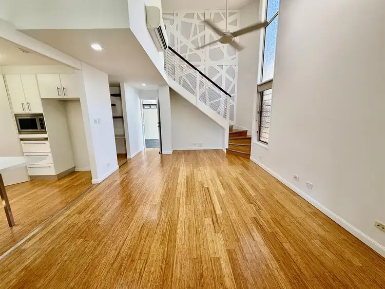 4/4 Vallely Street, Freshwater QLD 4870
