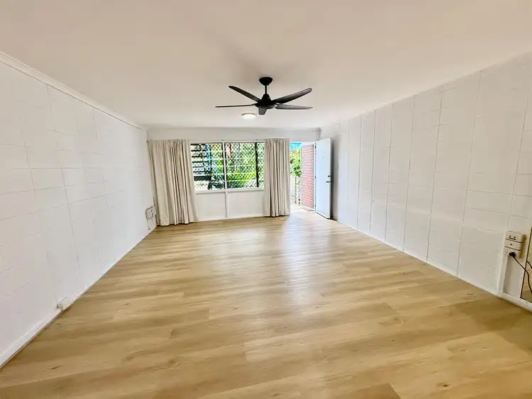 Third view of Homely apartment listing, 5/249-251 Sheridan Street, Cairns North QLD 4870