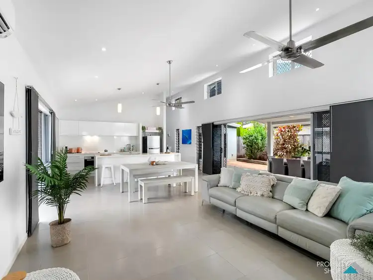 4 Lighthouse Court, Trinity Beach QLD 4879
