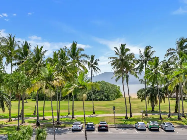 12/281-283 Esplanade, Cairns North QLD 4870