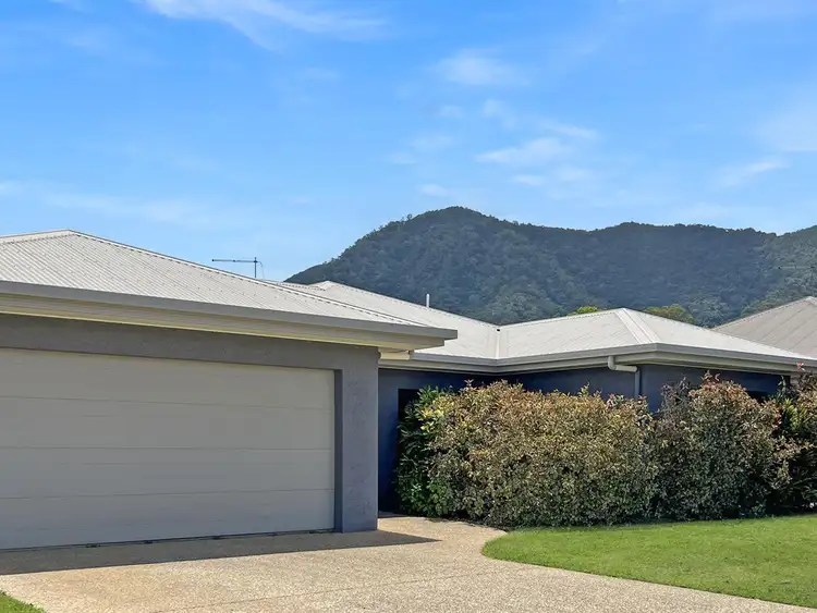 11 Altona, Bentley Park QLD 4869