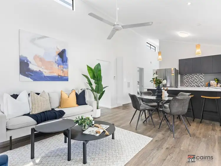 10 Velma Close, Woree QLD 4868