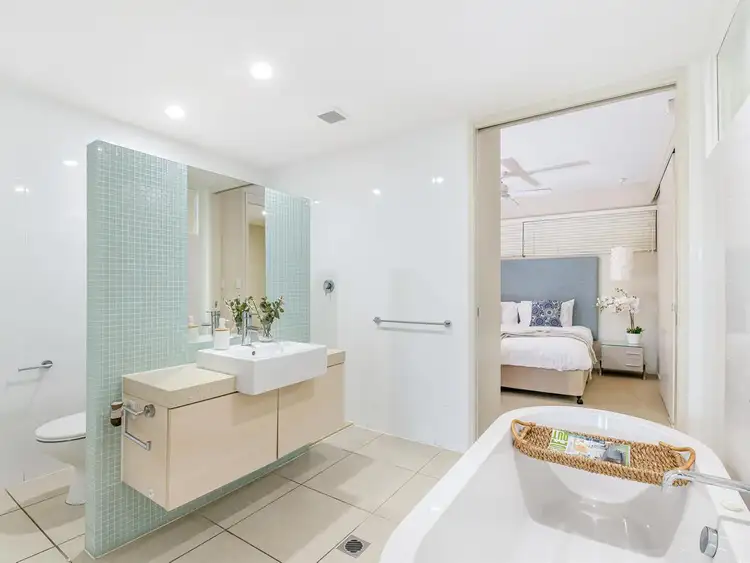 Fifth view of Homely unit listing, 2/199-201 Lake Street, Cairns City QLD 4870