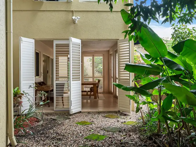 2-10 Greenslopes Street