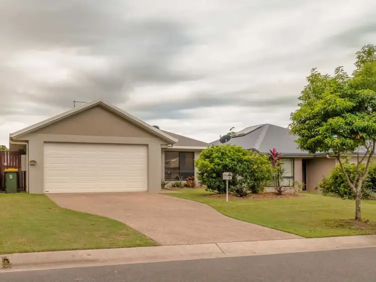 8 Boyce Street, Bentley Park QLD 4869