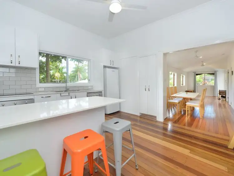 32 Mason St, Stratford QLD 4870