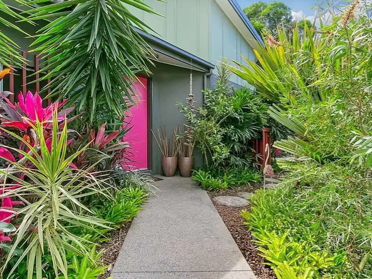 18-20 Aurelia Road, Palm Cove QLD 4879