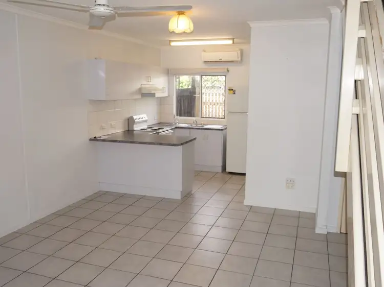 2/9 Balaclava Road, Earlville QLD 4870