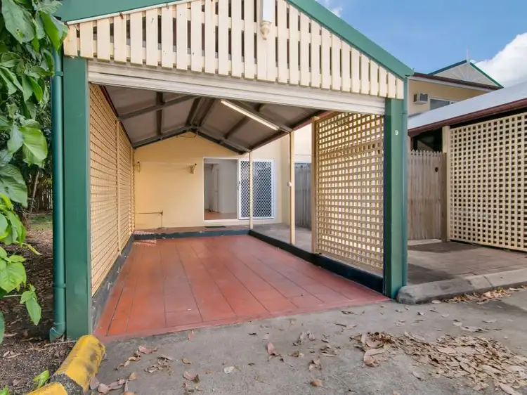 9/3 Tenni Street, Redlynch QLD 4870