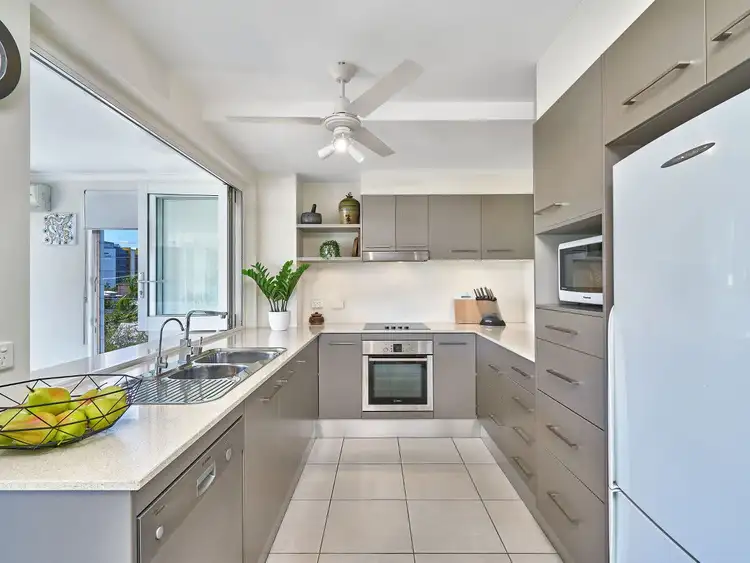 10/21 Digger Street, Cairns North QLD 4870