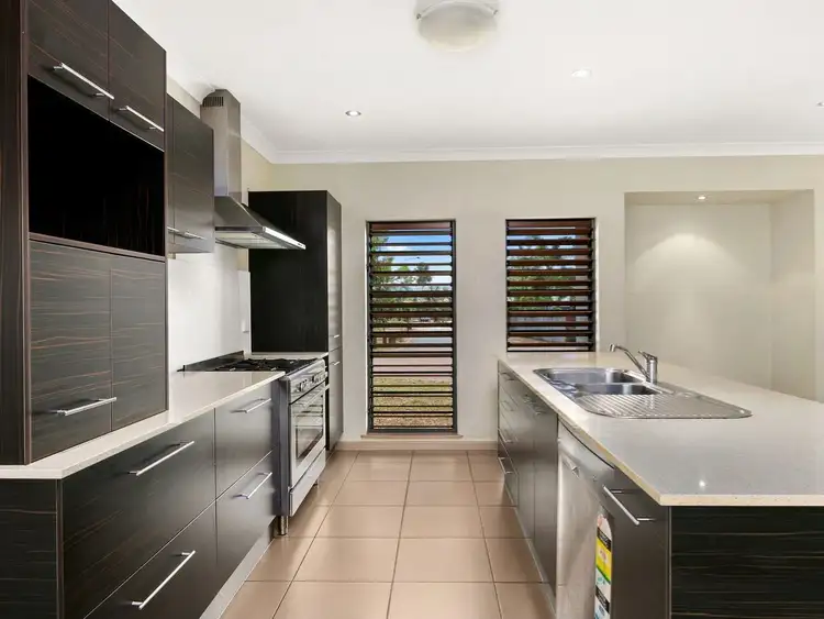 5 Propeller Court, Clifton Beach QLD 4879